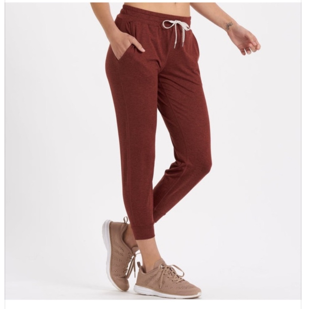 Vuori Performance Jogger Rust Red Crop Jogger Pants Small S
